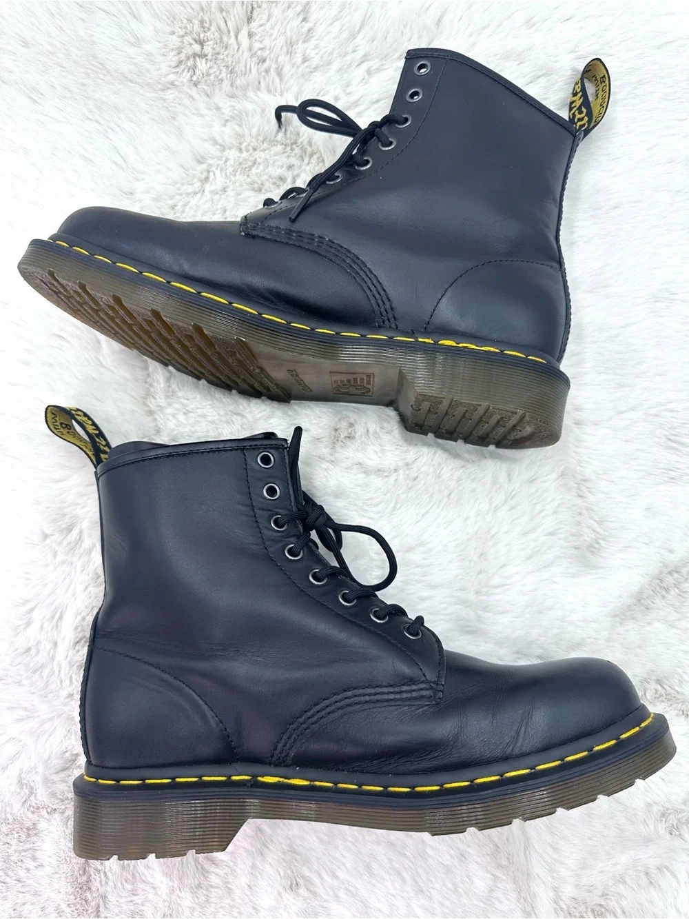 Dr. Martens 1460 Smooth Leather Lace-Up Combat‎ Boots Black Men’s Size 9